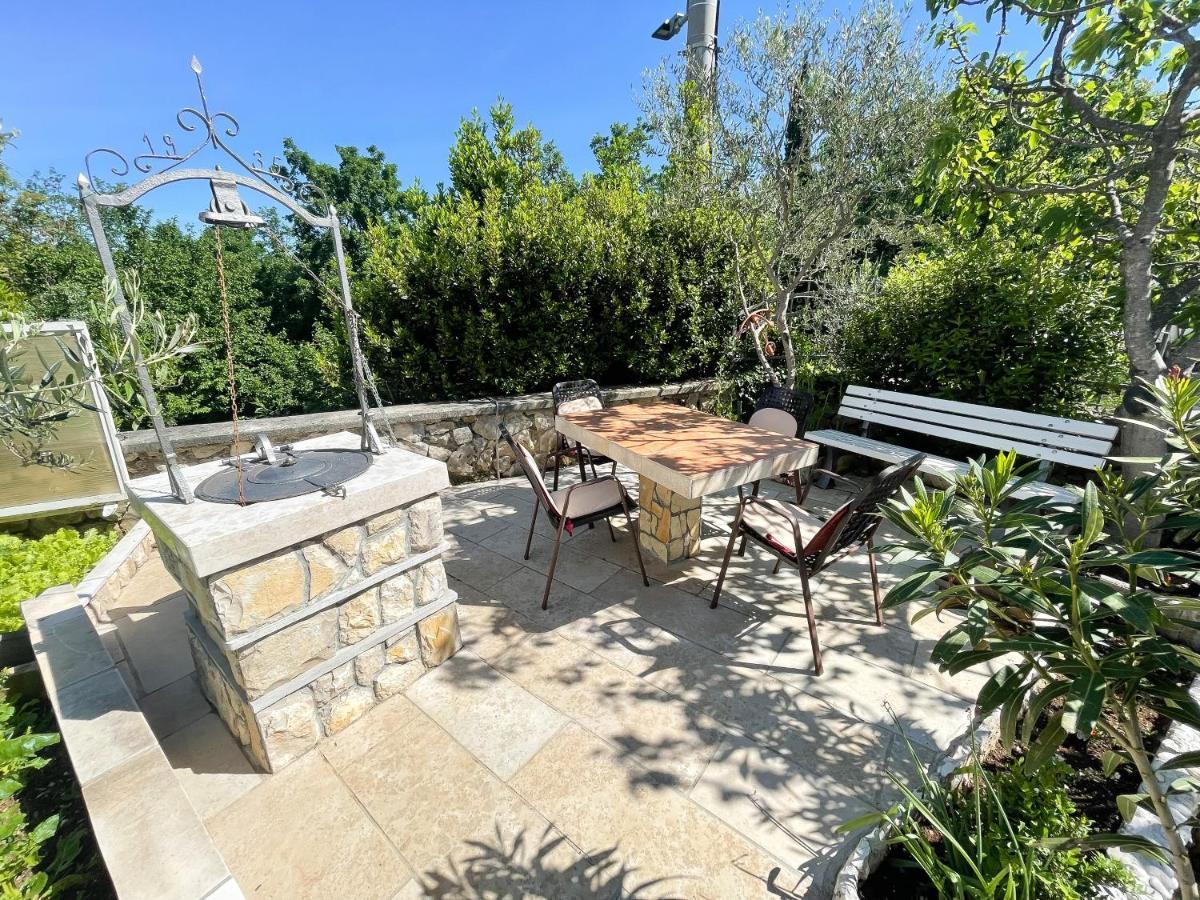 Apartmani Leonarda Jadranovo Εξωτερικό φωτογραφία