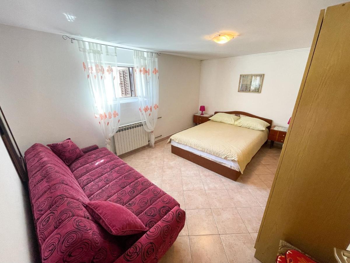 Apartmani Leonarda Jadranovo Εξωτερικό φωτογραφία