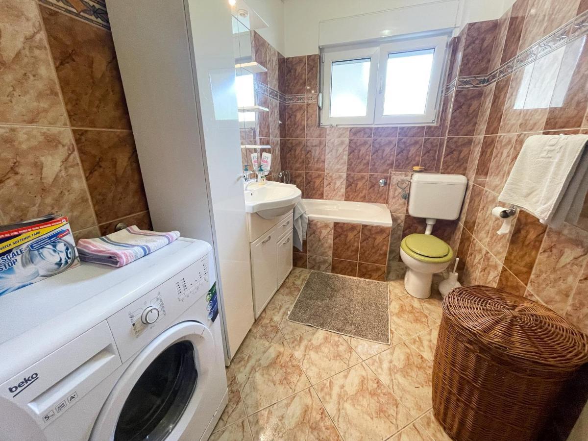 Apartmani Leonarda Jadranovo Εξωτερικό φωτογραφία