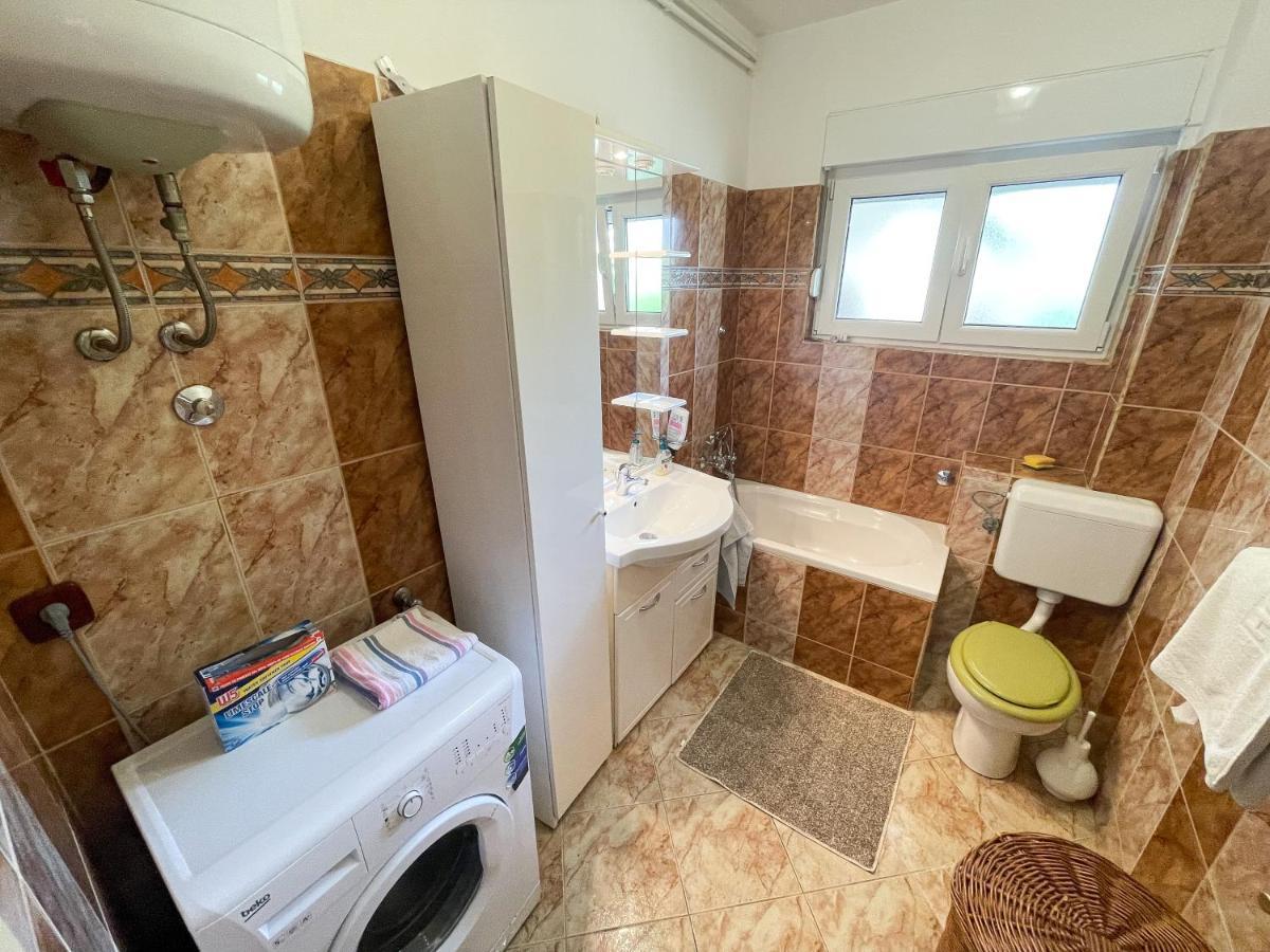 Apartmani Leonarda Jadranovo Εξωτερικό φωτογραφία